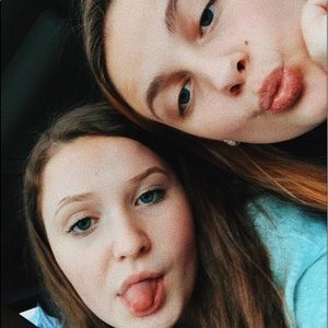 Meet your Posher, Celia